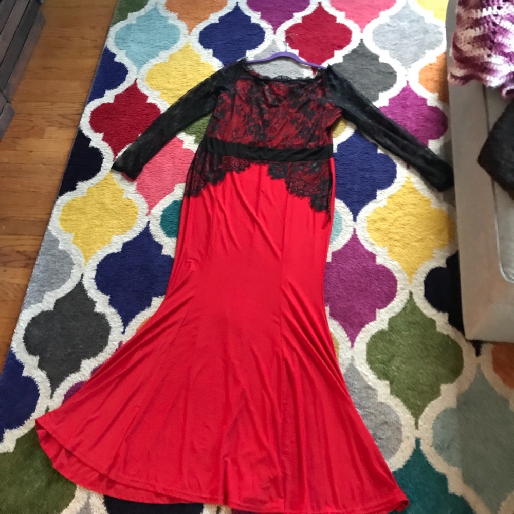 Xxl viwenni red dress with black lace attached top